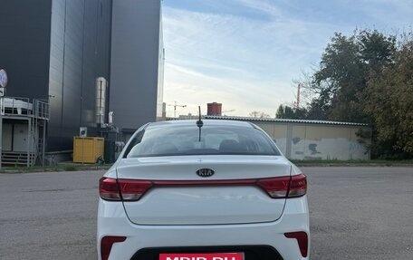 KIA Rio IV, 2018 год, 765 000 рублей, 4 фотография