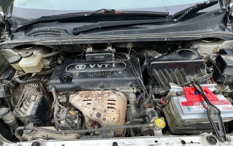 Toyota Ipsum II, 2001 год, 700 000 рублей, 11 фотография