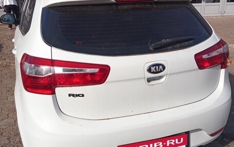 KIA Rio III рестайлинг, 2013 год, 715 000 рублей, 2 фотография