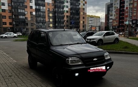 Chevrolet Niva I рестайлинг, 2005 год, 195 000 рублей, 2 фотография