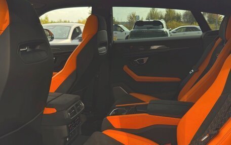Lamborghini Urus I, 2021 год, 30 000 000 рублей, 14 фотография