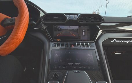 Lamborghini Urus I, 2021 год, 30 000 000 рублей, 13 фотография