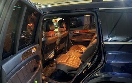 Mercedes-Benz GL-Класс, 2014 год, 2 800 000 рублей, 5 фотография