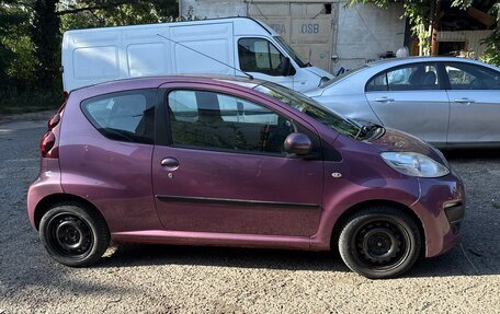 Peugeot 107 I рестайлинг, 2012 год, 480 000 рублей, 4 фотография
