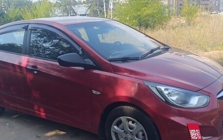 Hyundai Solaris II рестайлинг, 2011 год, 585 000 рублей, 4 фотография