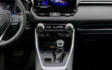 Toyota RAV4, 2025 год, 4 900 000 рублей, 13 фотография