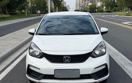 Honda Fit, 2022 год, 945 000 рублей, 2 фотография