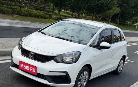 Honda Fit, 2022 год, 945 000 рублей, 1 фотография