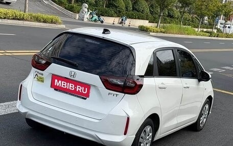 Honda Fit, 2022 год, 945 000 рублей, 4 фотография