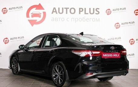 Toyota Camry, 2022 год, 3 099 000 рублей, 2 фотография
