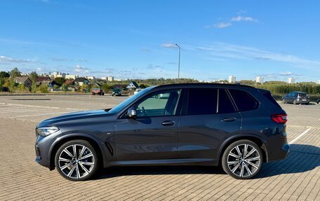BMW X5, 2019 год, 5 990 000 рублей, 3 фотография