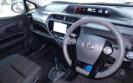 Toyota Aqua I, 2016 год, 1 190 000 рублей, 6 фотография