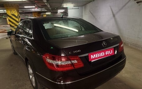 Mercedes-Benz E-Класс, 2009 год, 1 800 000 рублей, 4 фотография