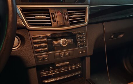 Mercedes-Benz E-Класс, 2009 год, 1 800 000 рублей, 6 фотография