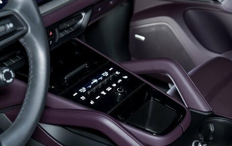 Porsche Cayenne III, 2025 год, 16 000 000 рублей, 22 фотография