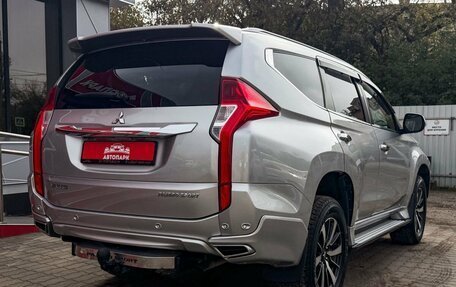 Mitsubishi Pajero Sport III рестайлинг, 2017 год, 2 049 000 рублей, 3 фотография