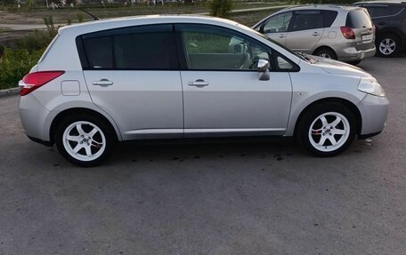 Nissan Tiida, 2011 год, 960 000 рублей, 3 фотография