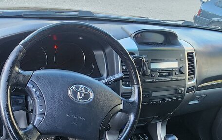 Toyota Land Cruiser Prado 120 рестайлинг, 2007 год, 1 750 000 рублей, 8 фотография