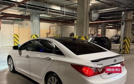 Hyundai Sonata VI, 2011 год, 1 270 000 рублей, 11 фотография