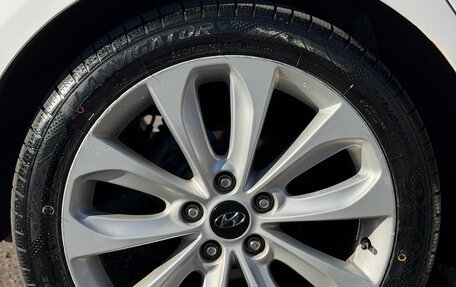 Hyundai Sonata VI, 2011 год, 1 270 000 рублей, 14 фотография