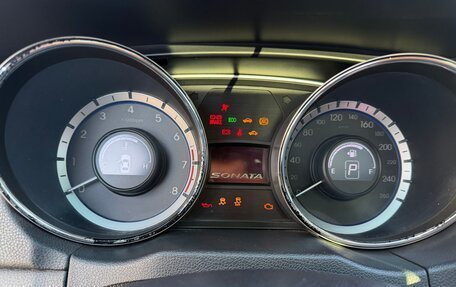 Hyundai Sonata VI, 2011 год, 1 270 000 рублей, 17 фотография