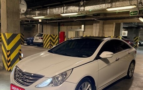Hyundai Sonata VI, 2011 год, 1 270 000 рублей, 12 фотография