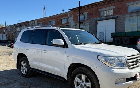 Toyota Land Cruiser 200, 2011 год, 3 150 000 рублей, 2 фотография