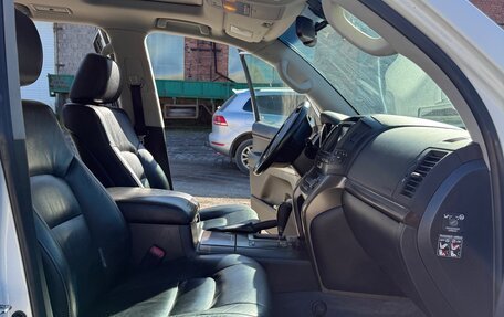 Toyota Land Cruiser 200, 2011 год, 3 150 000 рублей, 7 фотография