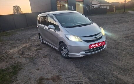 Honda Freed I, 2010 год, 1 000 000 рублей, 2 фотография