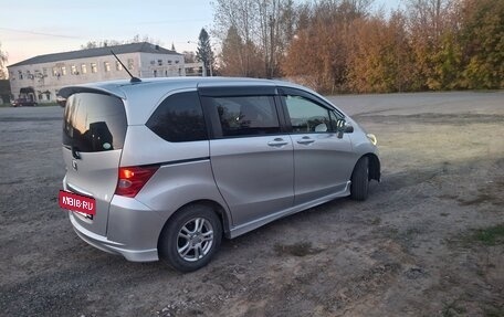 Honda Freed I, 2010 год, 1 000 000 рублей, 7 фотография
