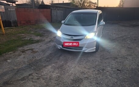 Honda Freed I, 2010 год, 1 000 000 рублей, 3 фотография