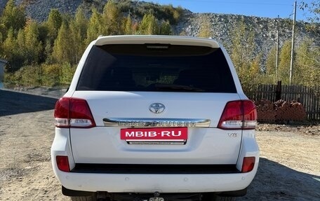 Toyota Land Cruiser 200, 2011 год, 3 150 000 рублей, 4 фотография