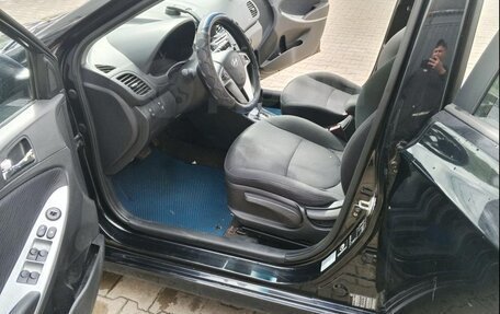 Hyundai Solaris II рестайлинг, 2012 год, 810 000 рублей, 9 фотография