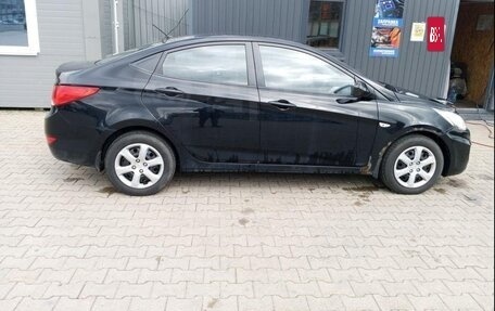 Hyundai Solaris II рестайлинг, 2012 год, 810 000 рублей, 13 фотография