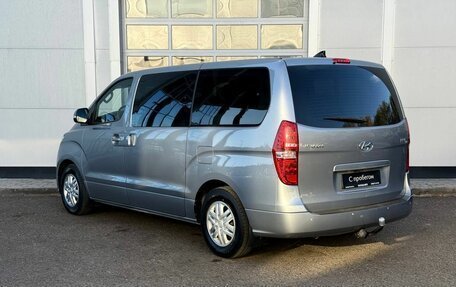 Hyundai H-1 II рестайлинг, 2018 год, 3 000 000 рублей, 3 фотография