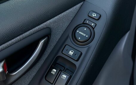Hyundai H-1 II рестайлинг, 2018 год, 3 000 000 рублей, 22 фотография