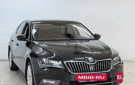 Skoda Superb III рестайлинг, 2016 год, 1 600 000 рублей, 2 фотография