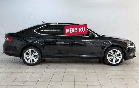 Skoda Superb III рестайлинг, 2016 год, 1 600 000 рублей, 8 фотография