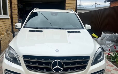 Mercedes-Benz M-Класс, 2012 год, 1 750 000 рублей, 2 фотография