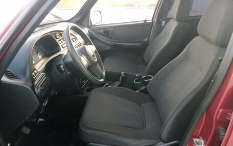 Chevrolet Niva I рестайлинг, 2012 год, 550 000 рублей, 6 фотография