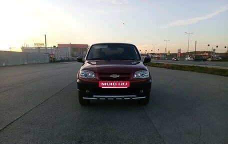 Chevrolet Niva I рестайлинг, 2012 год, 550 000 рублей, 3 фотография