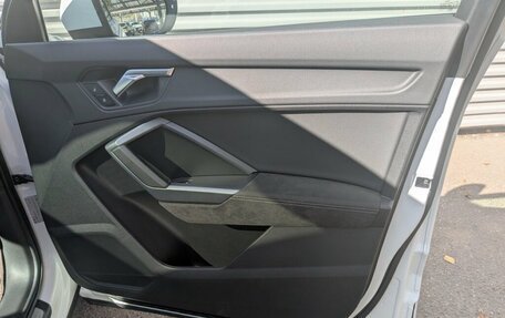 Audi Q3, 2021 год, 3 360 000 рублей, 10 фотография