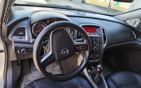 Opel Astra J, 2012 год, 420 000 рублей, 11 фотография