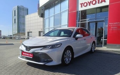 Toyota Camry, 2019 год, 3 360 000 рублей, 1 фотография