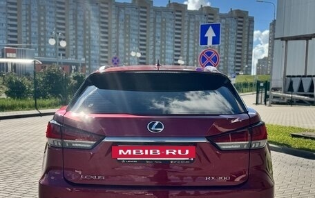 Lexus RX IV рестайлинг, 2019 год, 4 500 000 рублей, 6 фотография