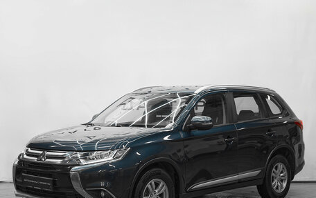 Mitsubishi Outlander III рестайлинг 3, 2018 год, 1 480 000 рублей, 1 фотография