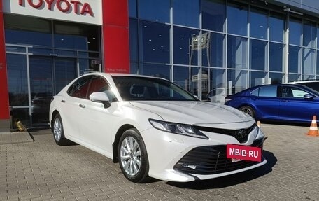 Toyota Camry, 2019 год, 3 360 000 рублей, 3 фотография