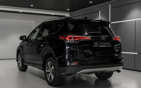 Toyota RAV4, 2019 год, 2 550 000 рублей, 4 фотография