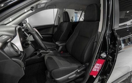 Toyota RAV4, 2019 год, 2 550 000 рублей, 9 фотография