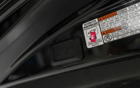 Toyota RAV4, 2019 год, 2 550 000 рублей, 23 фотография